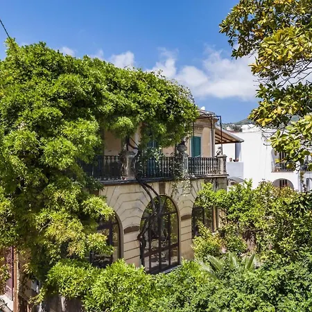 Charme Lipari (Isola Lipari)